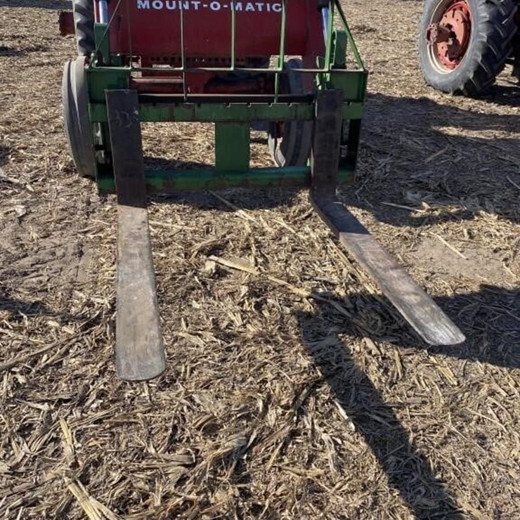 John Deere Pallet Forks