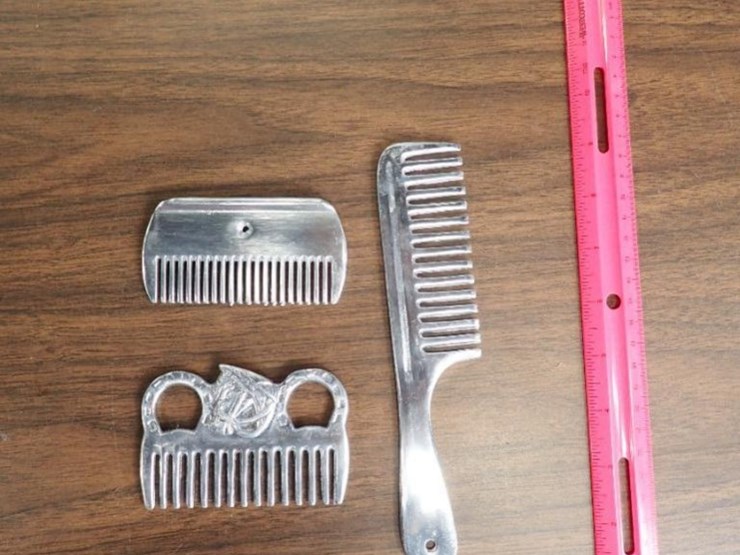 silver-metal-horse-hair-combs---qty-3---tag-#-9626-image-1