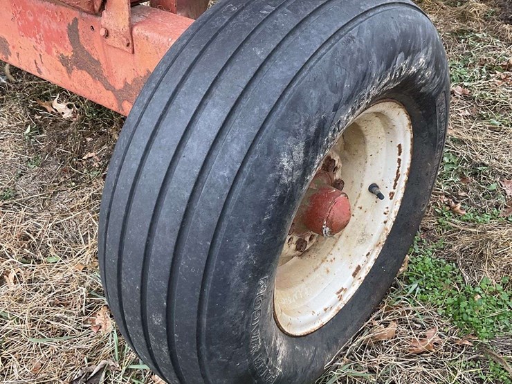 gravity-flow-wagon-image-5