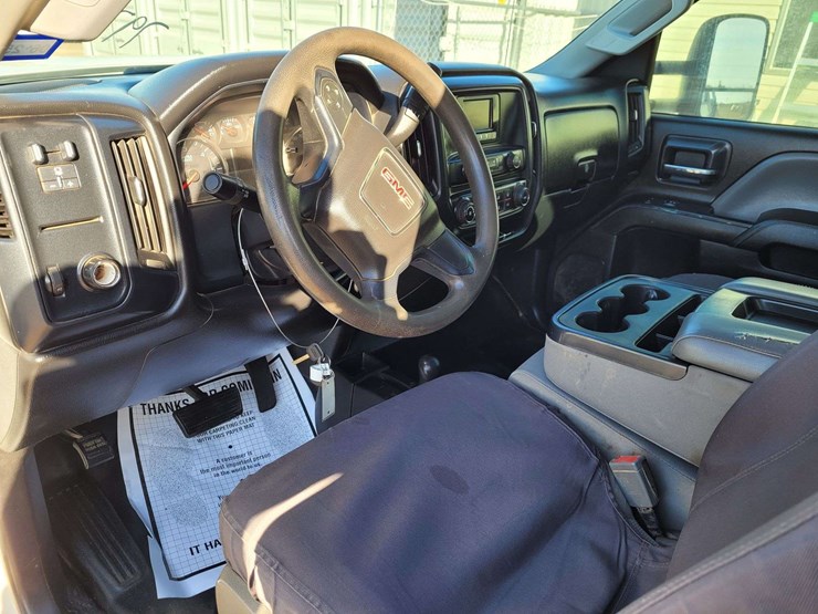 gmc-sierra-2500-image-10