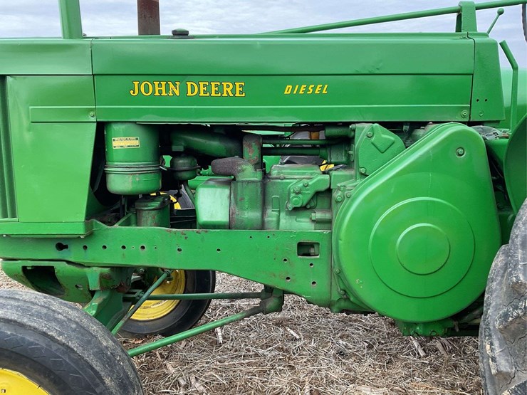 john-deere-70-image-44