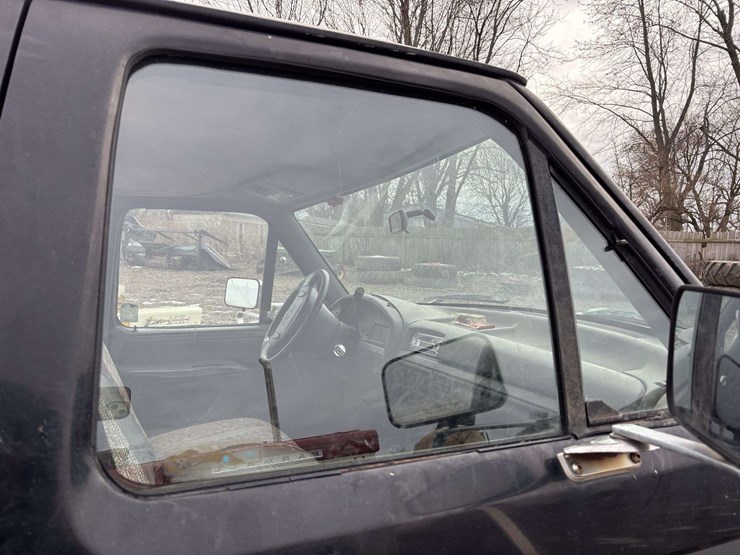 1992-ford-f250-xlt-image-24