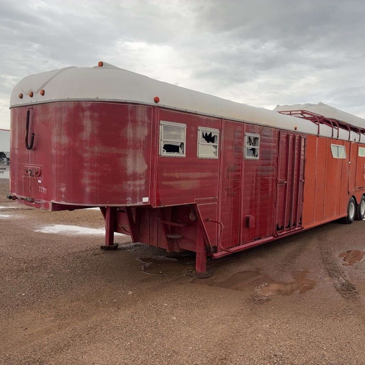 Horse Transport 5th Wheel Livestock Trailer