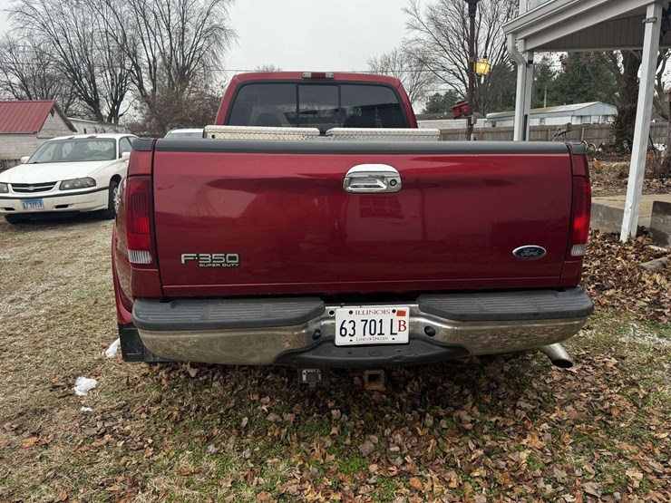 ford-f350-xlt-image-4