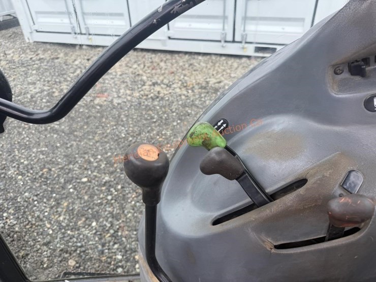 new-holland-tn95fa-image-36