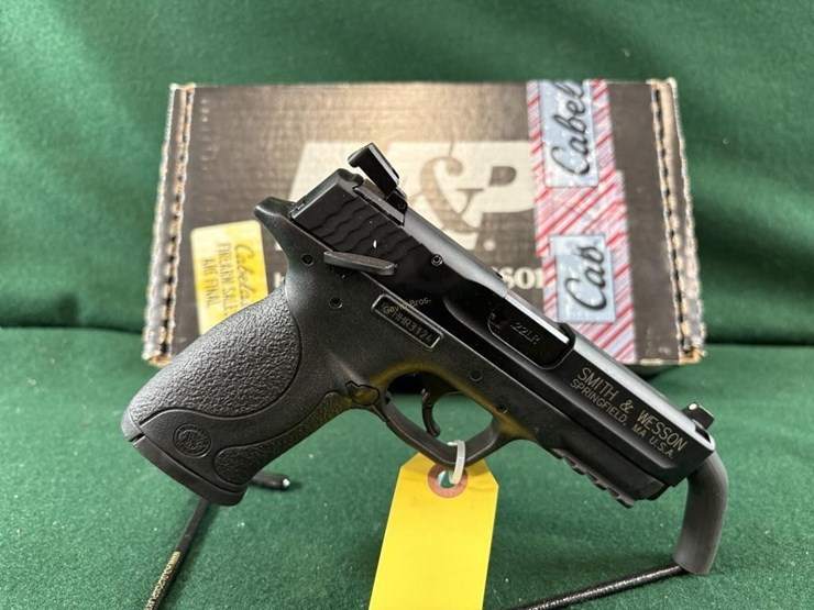 smith-&-wesson-m&p-22-compact-22lr-pistol-image-1