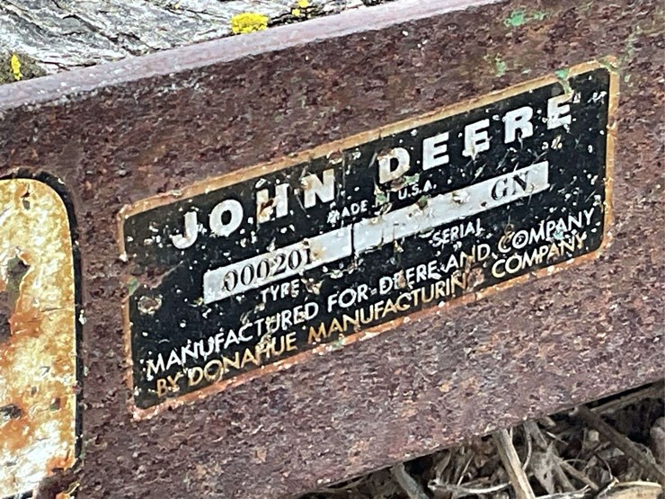 john-deere-28-image-37