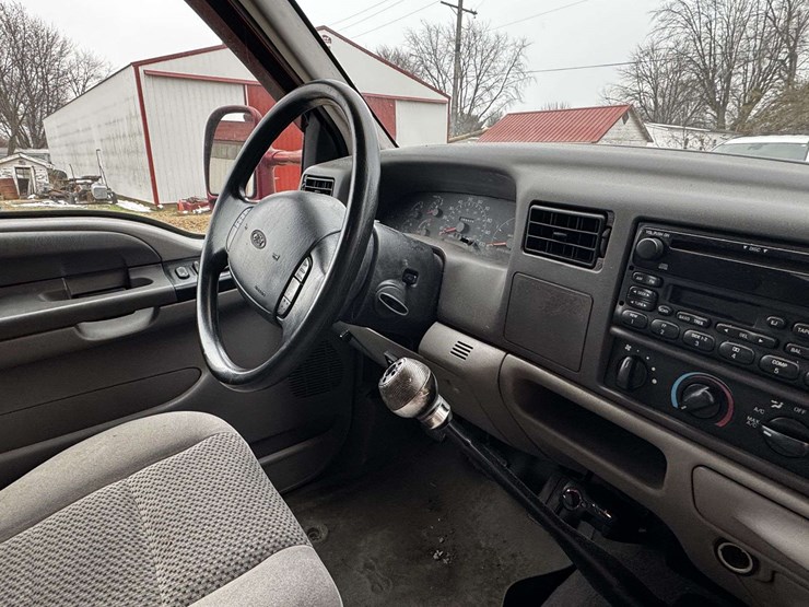 ford-f350-xlt-image-31