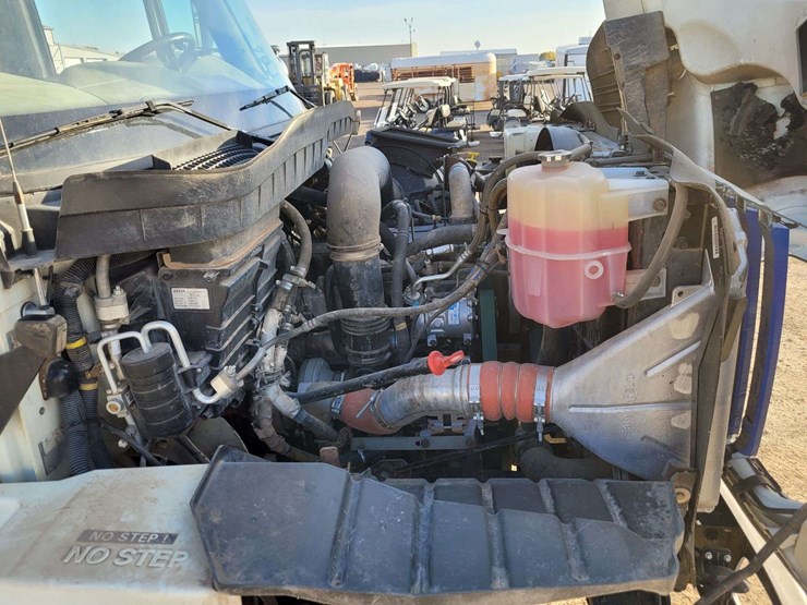 2009-international-harvester-sx525-truck-digger-derrick-truck-image-32