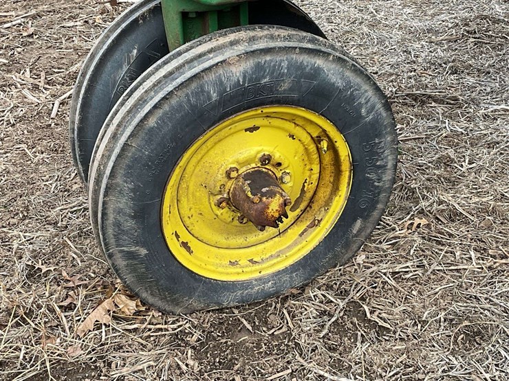 john-deere-70-image-18