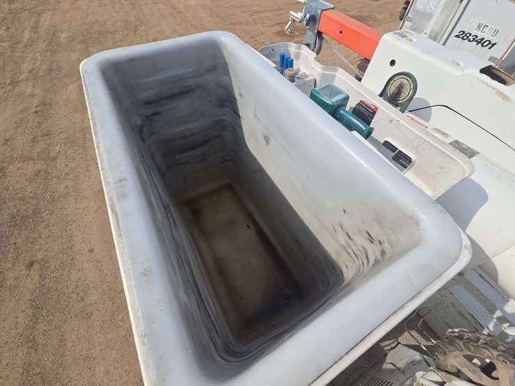 2009-international-7300-image-17