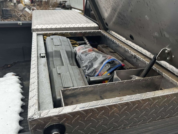 ford-f350-xlt-image-24