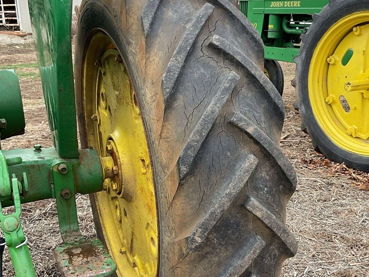 john-deere-70-image-9