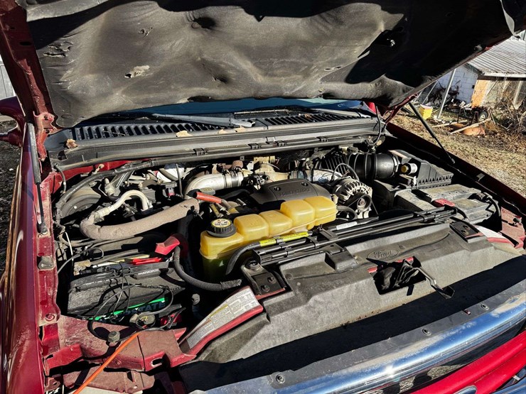 ford-f350-xlt-image-43