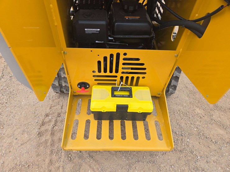 2025-sdlanch-sdll30-mini-skid-steer-image-7