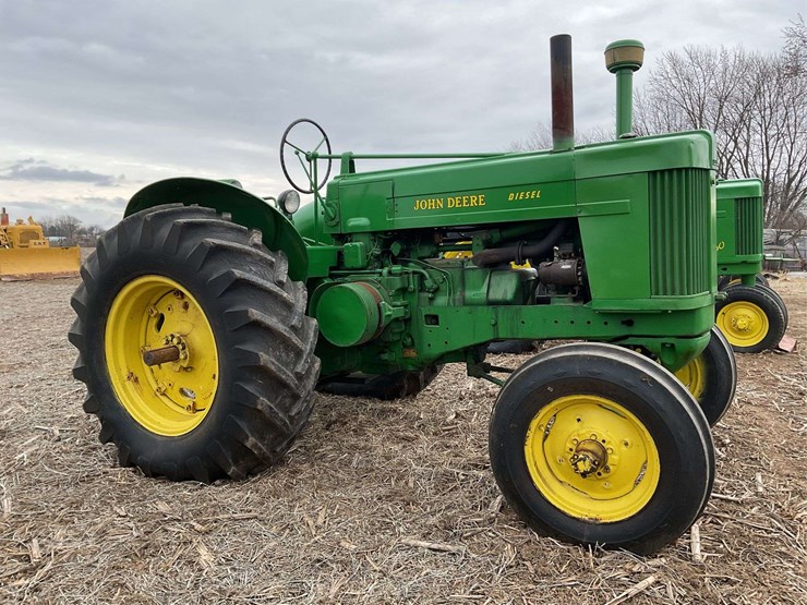john-deere-70-image-1