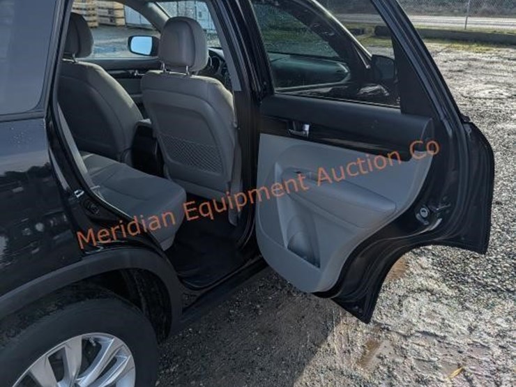 kia-sorento-lx-image-27