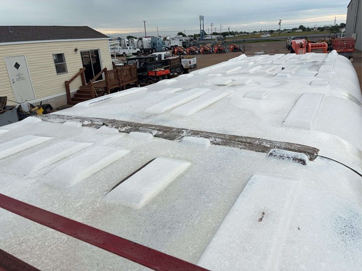 horse-transport-5th-wheel-livestock-trailer-image-41