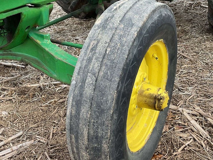 john-deere-70-image-30