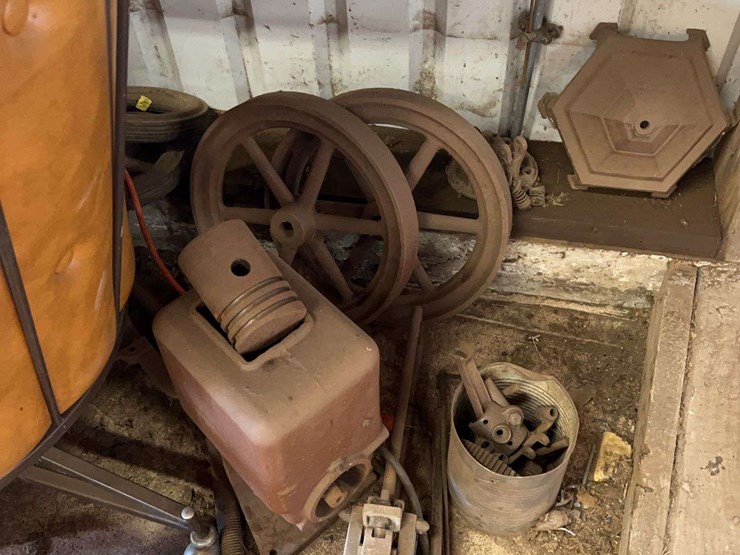 contents-of-wall-image-7