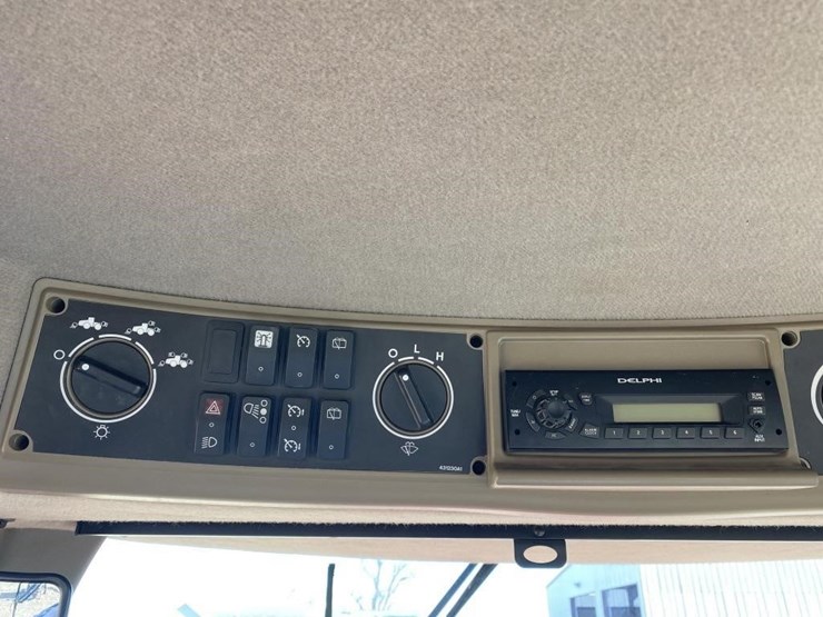 case-ih-535-quadtrac-image-11