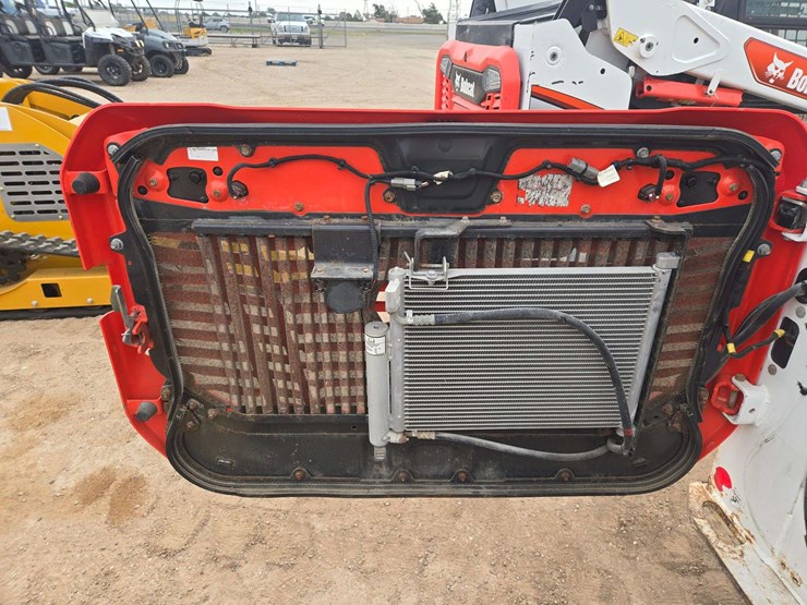 bobcat-t64-image-14