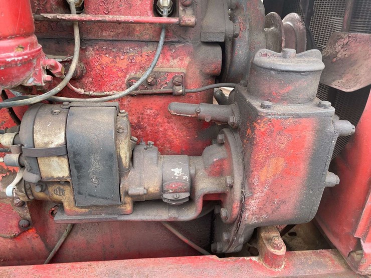 mccormick-deering-w-30-wide-front-on-rubber-image-29