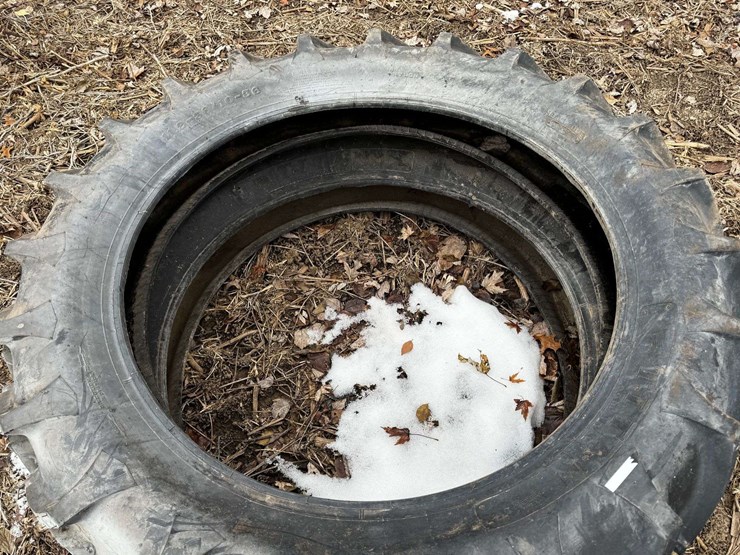 (2)-titan-11.2-36/10-36-tractor-tires-image-4