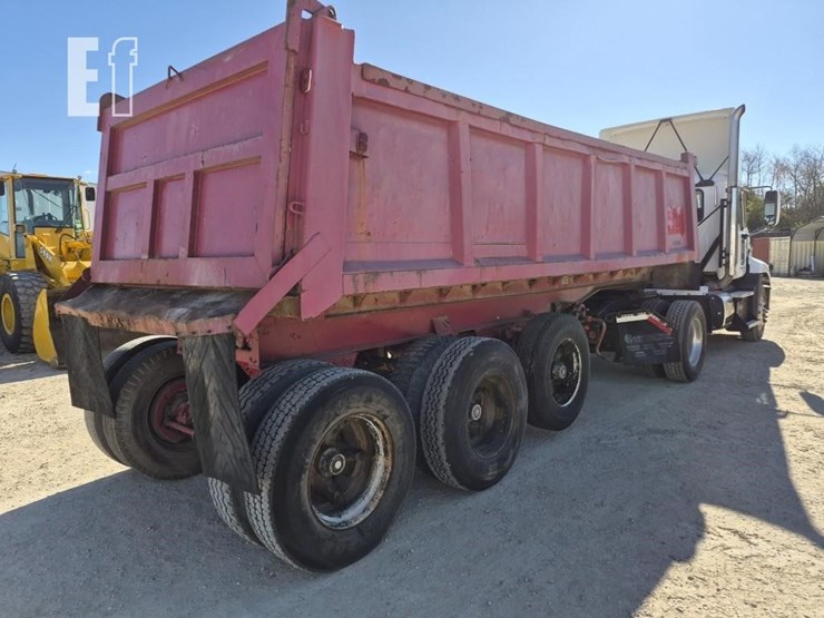 heil-trailer-image-7