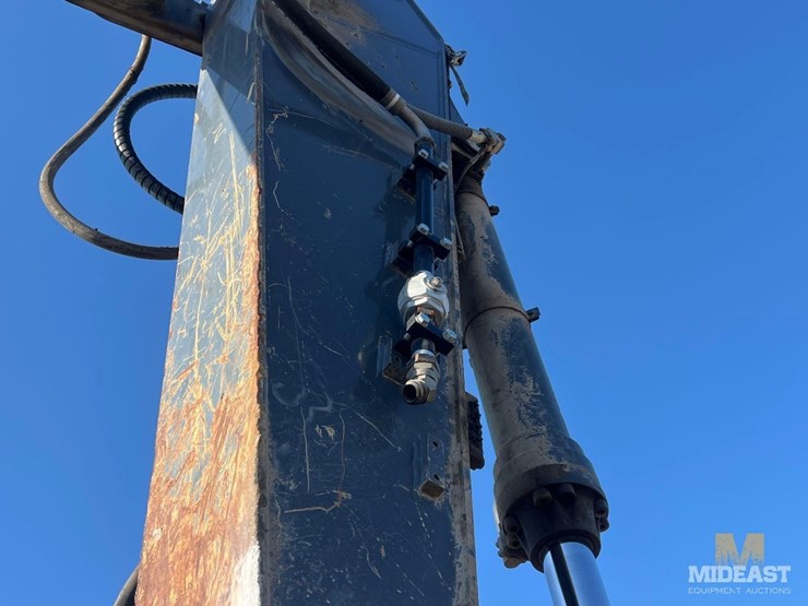 deere-470g-lc-image-45