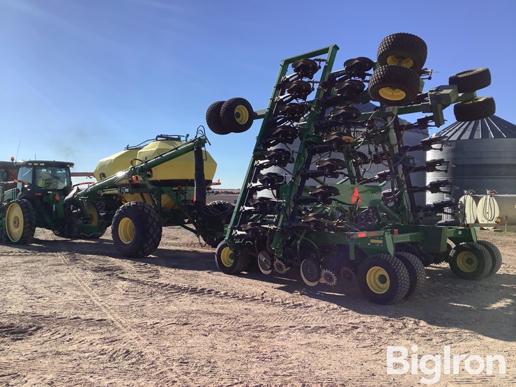 2017-john-deere-1890c-1910t-air-seeder-&-commodity-cart-image-7
