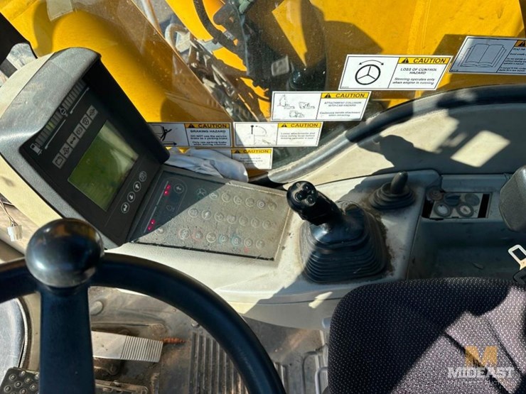 2012-liebherr-924c-wheeled-excavator-image-37