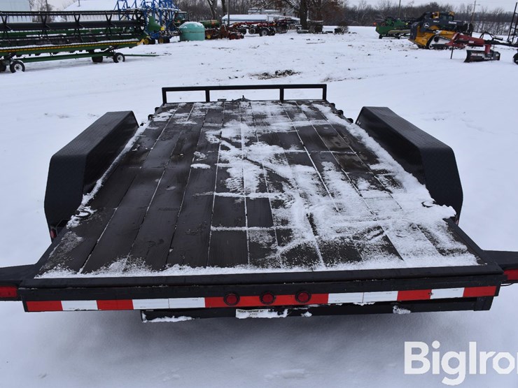 2015-load-trail-t/a-trailer-image-6