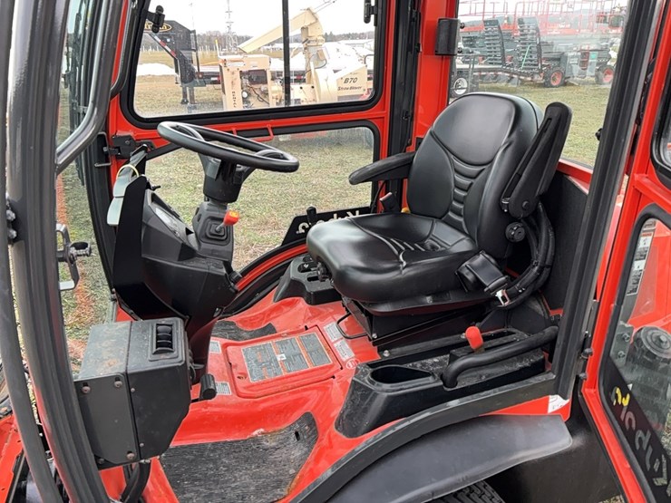 2022-kubota-f2690-snow-utility-tractor-sn:14383-image-12