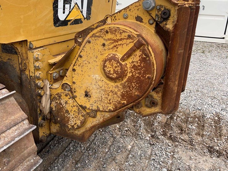 2015-caterpillar-d5k2-lgp-image-49
