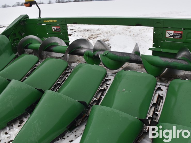 john-deere-c6r-image-11