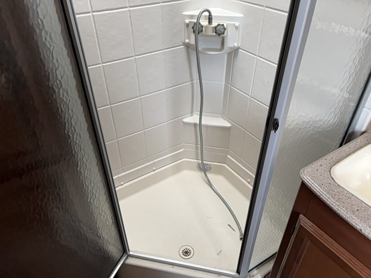 2015-coachman-freedom-express-camper-vn:5zt2fesbxfa014928,-image-18