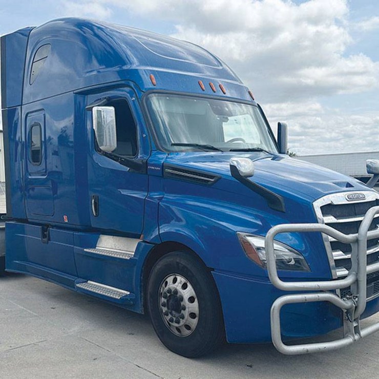 2021 FREIGHTLINER CASCADIA 126