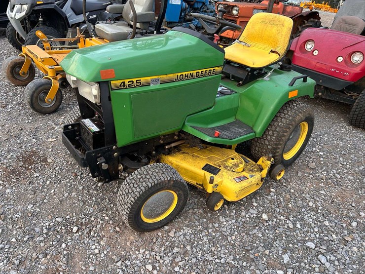 john-deere-425-image-1