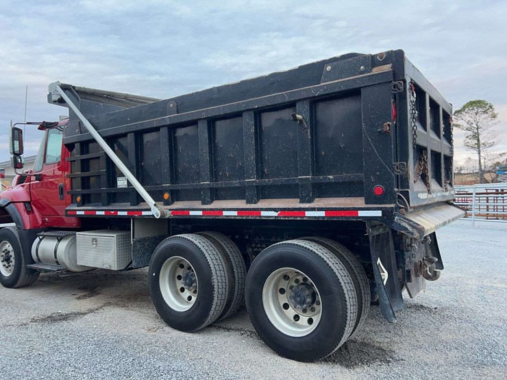 2009-international-7600-image-21