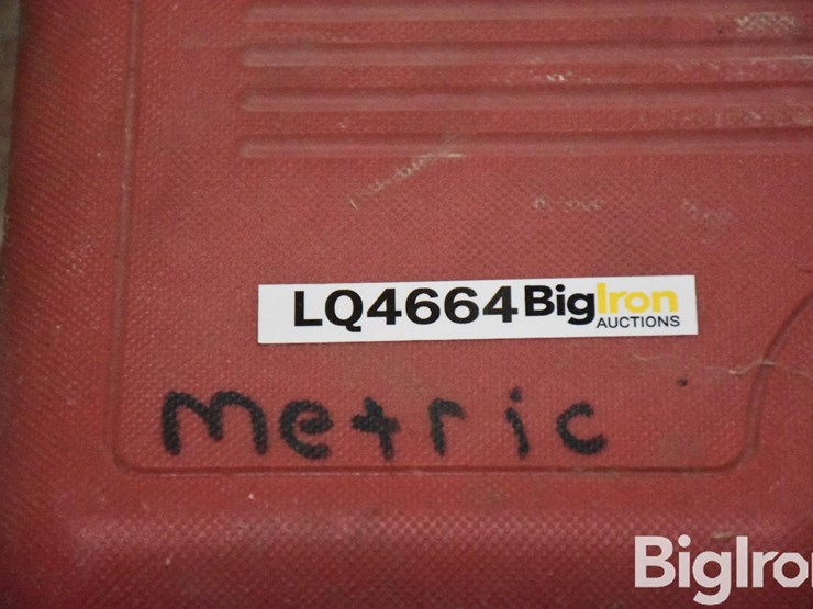 neiko-metric-socket-set-image-3