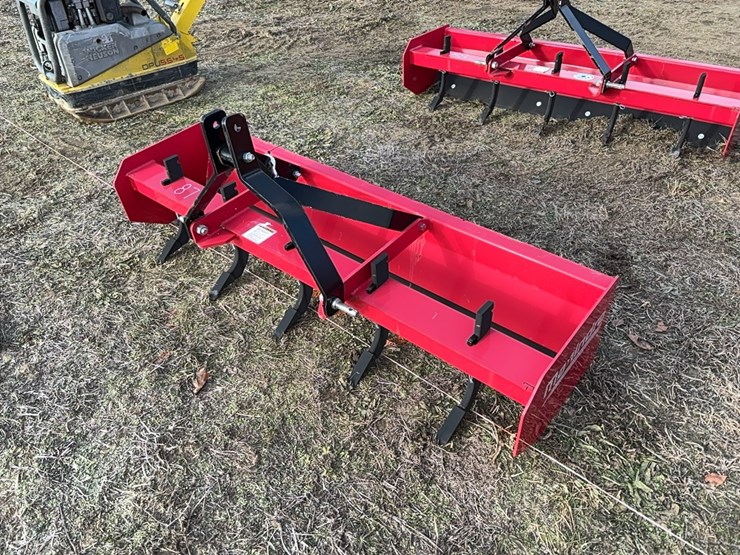 new-unused-mahindra-20kbs1072-m-box-blade-tractor-attachment-image-1
