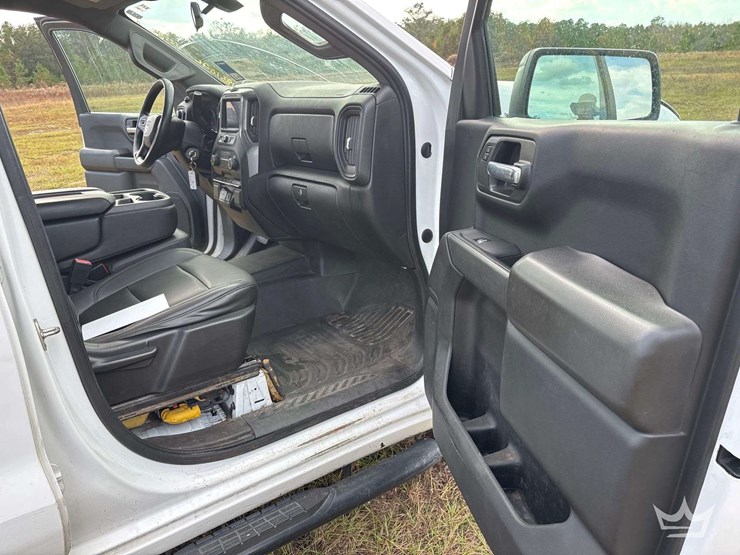 2021-chevrolet-silverado-1500-image-13