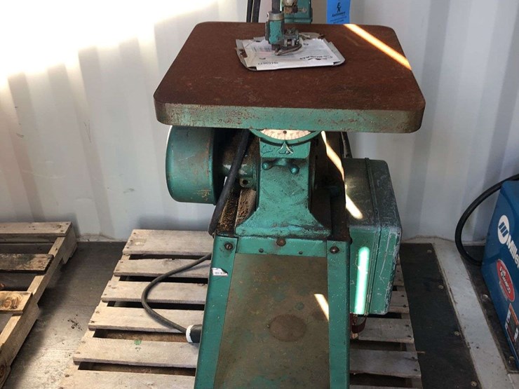 powermatic-model-95-3-phase-power-scroll-saw-image-7