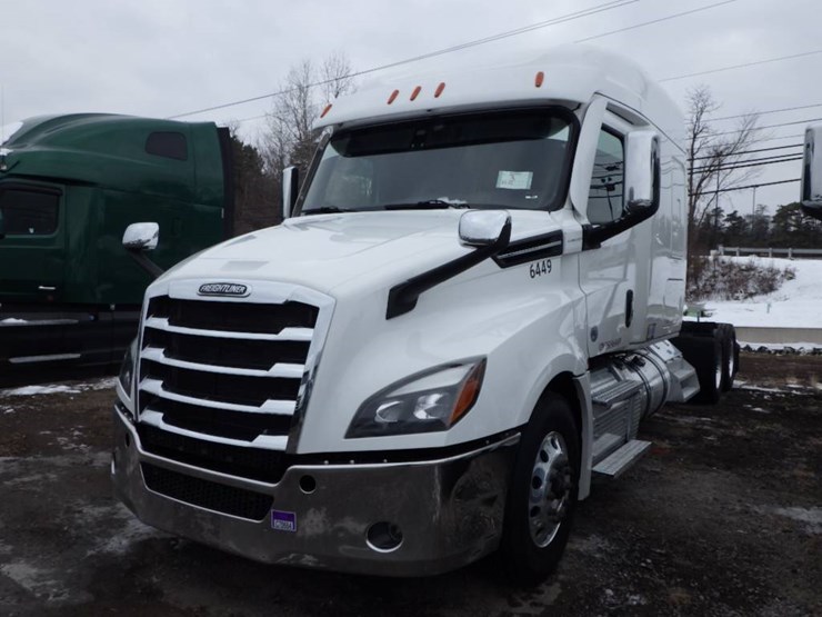2023-freightliner-cascadia-126-image-1