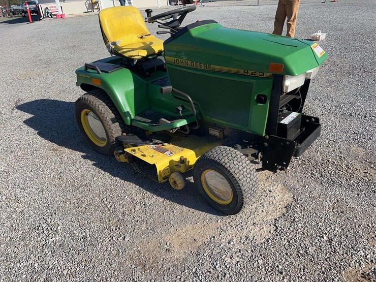 john-deere-425-image-4