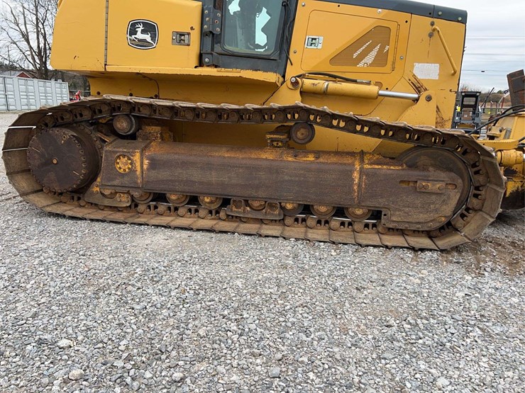 2007-deere-750j-image-11