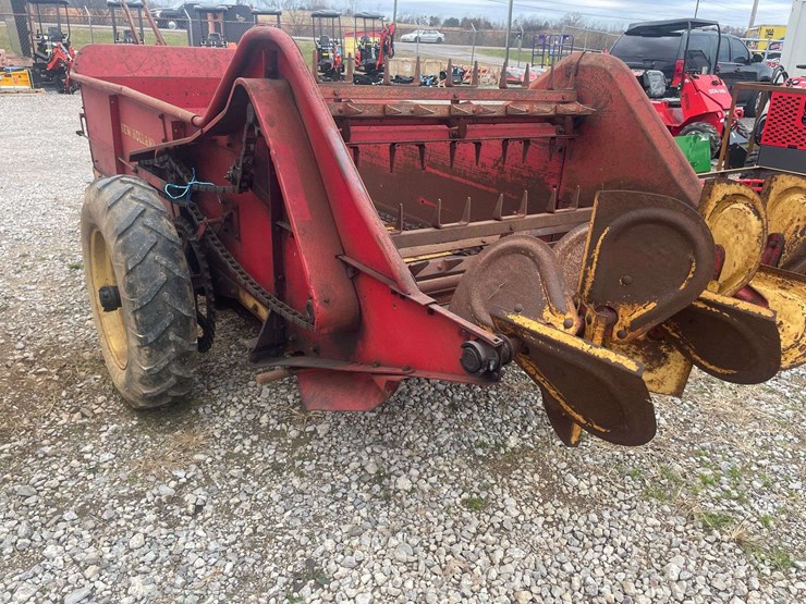 new-holland-202-image-4