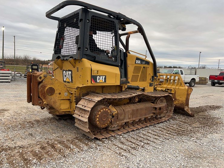 2015-caterpillar-d5k2-lgp-image-26