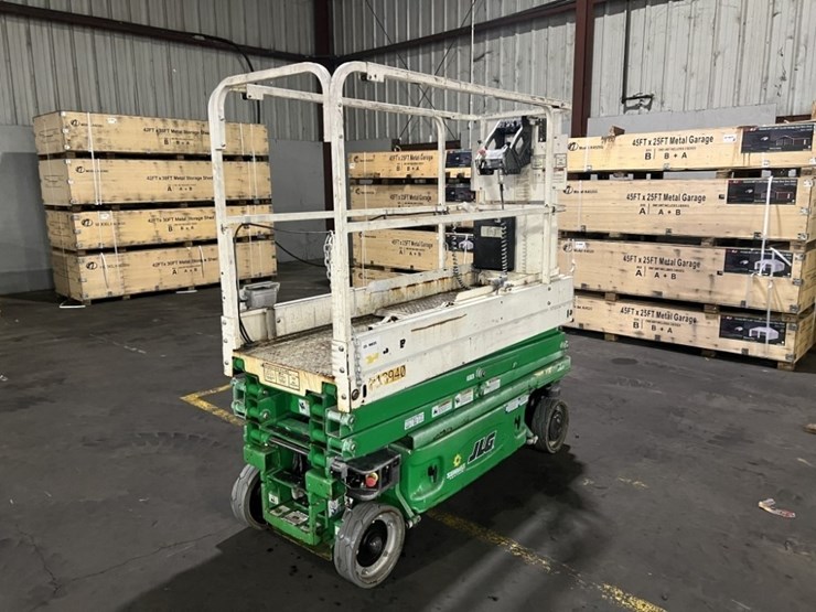 2016-jlg-1930es-image-1